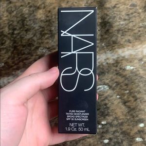 NARS Pure Radiant Tinted Moisturizer